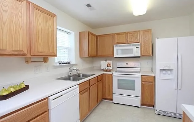 kitchen - 1210 Orchard Oriole Ln