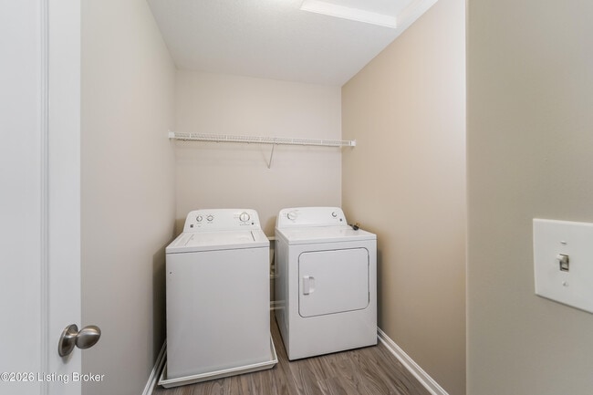 Building Photo - 3201 Cotton Ln