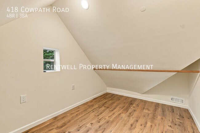 Building Photo - 418 Cowpath Rd