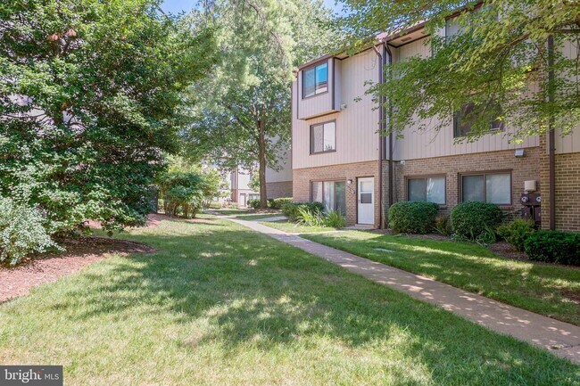 Building Photo - 1835 Westwind Way