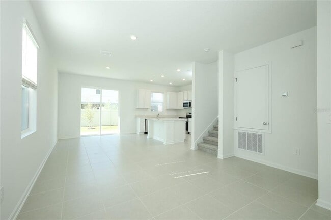 Building Photo - 2618 Skyline Lp