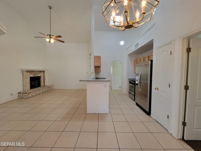 Building Photo - 8695 Pilgrimage Cir