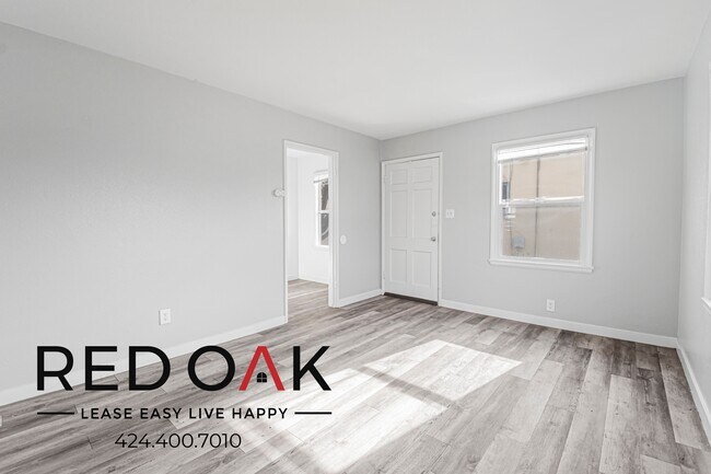 Building Photo - 1094 Cherry Ave