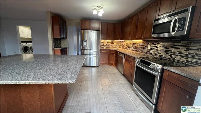 Building Photo - 520 Wild Mint Ln