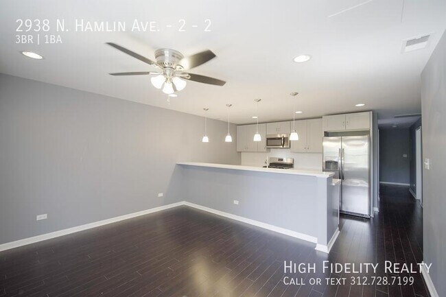 Building Photo - 2938 N Hamlin Ave
