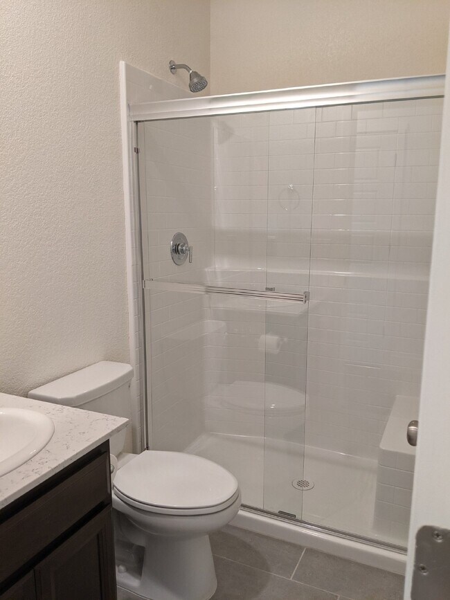 Building Photo - 2473 Pineda Dr