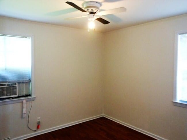 Building Photo - 2711 Columbus Cir