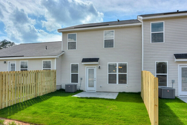 Building Photo - 403 Amesbury Dr