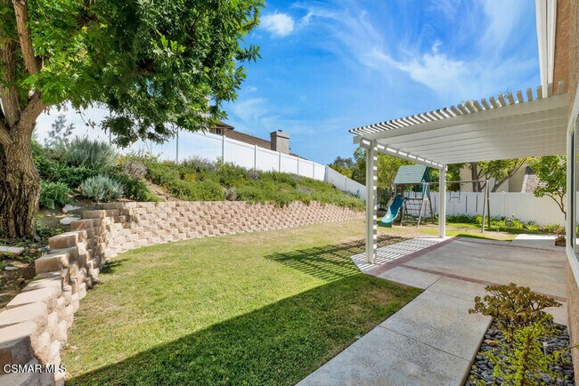 Building Photo - 852 Admiral Ct