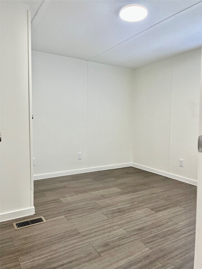 Building Photo - 20517 N Navasota St