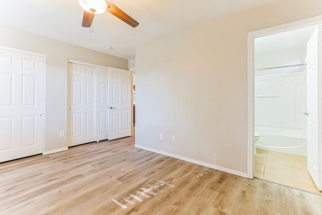 Building Photo - 1465 E Rolls Rd