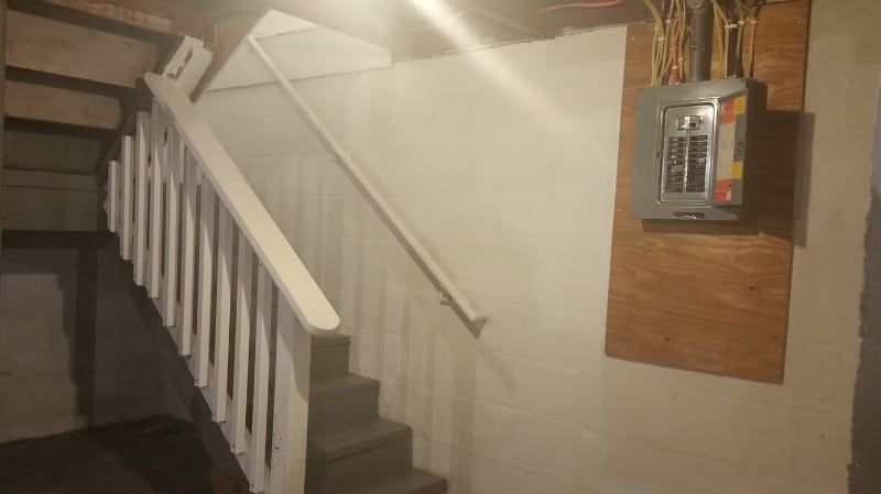 Building Photo - 214 6th St NW