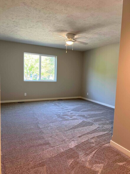 Building Photo - 4801 Apple Hill Ln