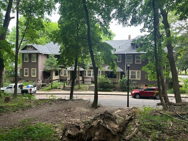 Building Photo - 113 Pinnacle Rd