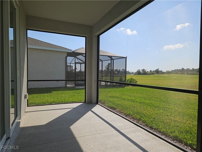 Building Photo - 20465 Copperhead Dr