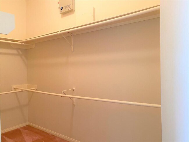 Building Photo - 12210 Grove Point