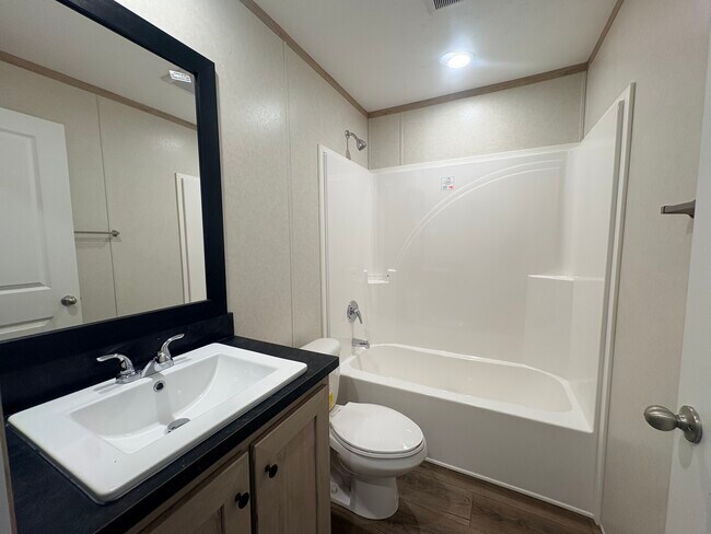 Building Photo - 308 Autumn Park Dr