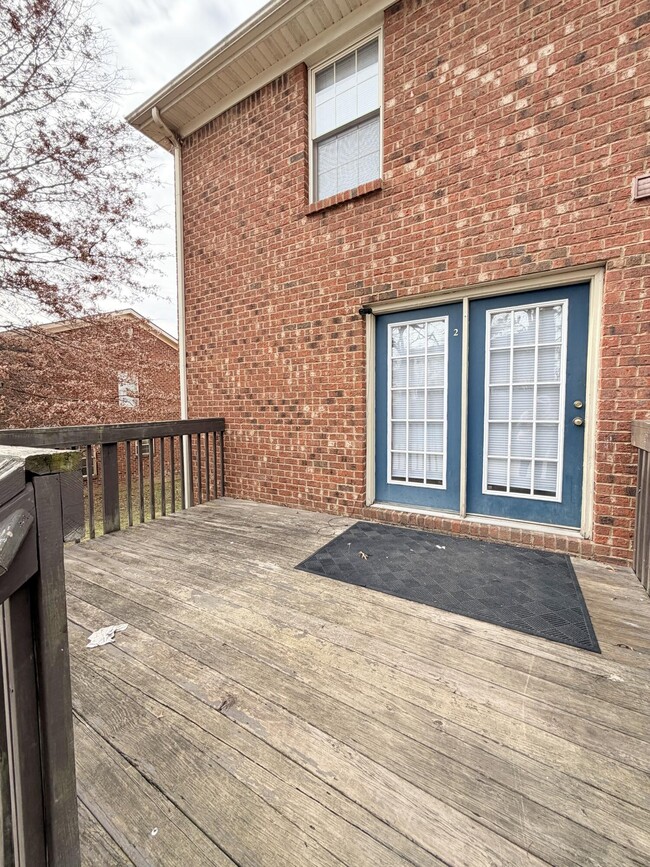 Building Photo - 236 Wayne Dr