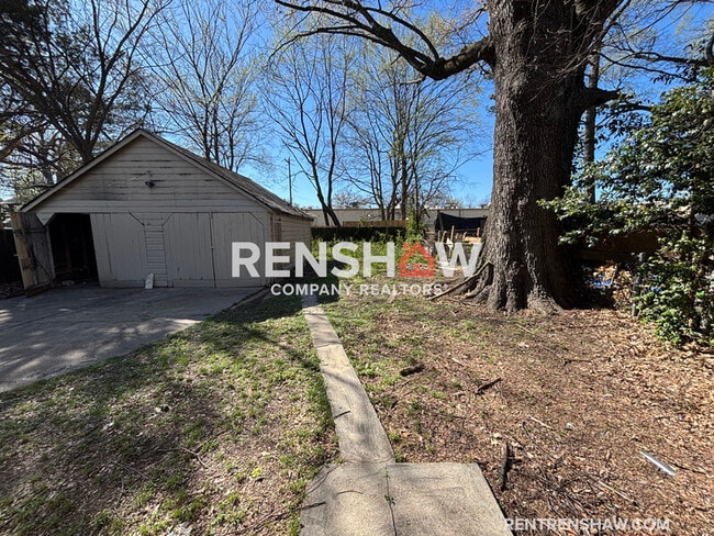 Building Photo - 3589 Faxon Ave