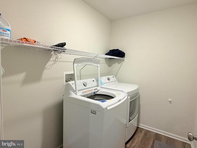 Building Photo - 1239 Pimpernell Path