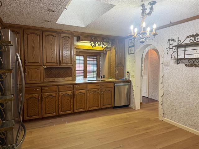 Building Photo - 2309 Richwood Dr