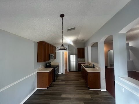 Building Photo - Beautiful 3BR/2BA Waterfront Home