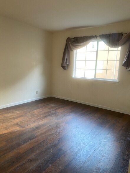 Building Photo - 1020 San Gabriel Cir