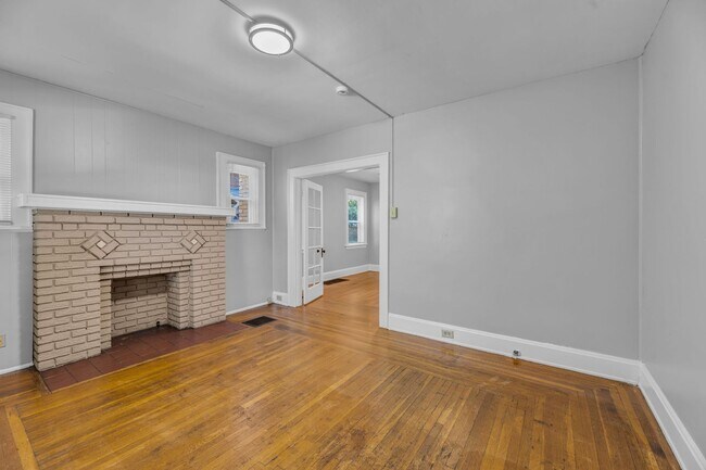 Building Photo - 1026 Schiff Ave