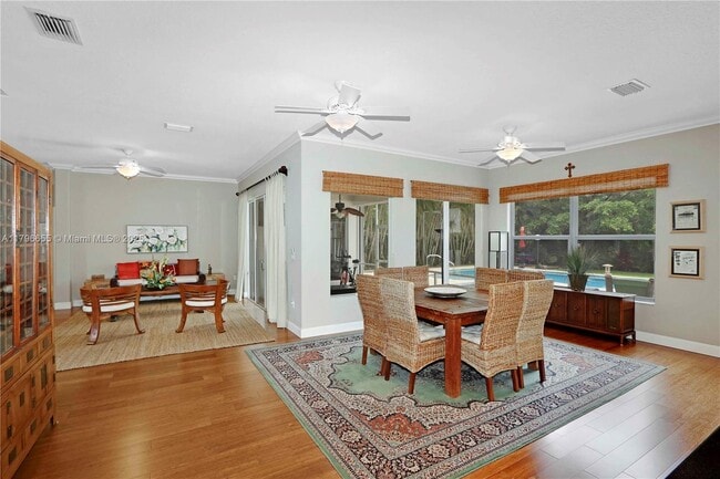 Building Photo - 3140 Fairways Dr
