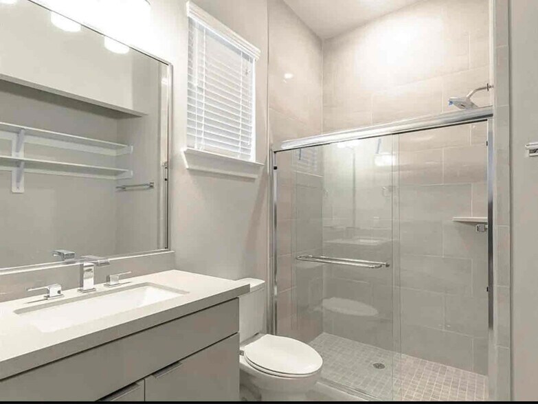 Building Photo - 5823 Fairdale Ln