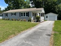 Building Photo - 3 bedroom, 1 bath house