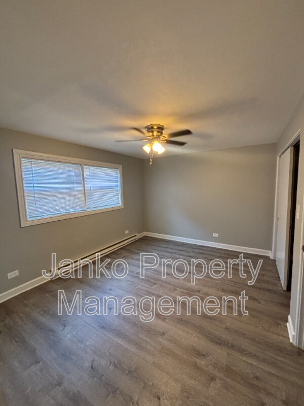 Building Photo - 2109 W 119th St