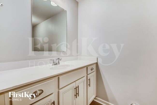 Building Photo - 13016 Olmsted Cir