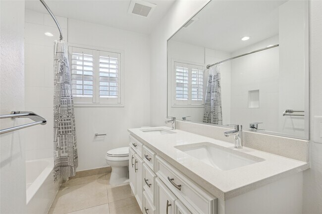 Building Photo - 3607 Deal St