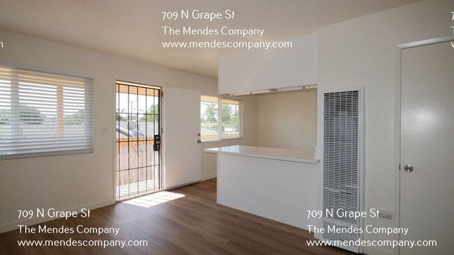 Building Photo - 709 N Grape St