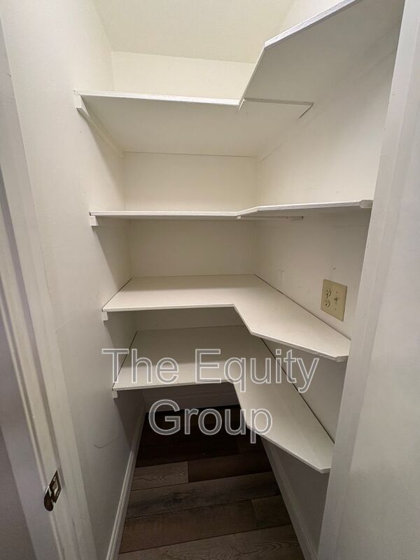 Building Photo - 445 N O'Farrell Ct