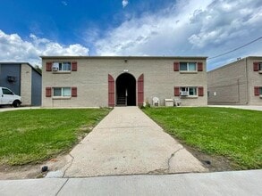 Building Photo - 2 Bed, 1 Bath Apartment In Firestone | $1,000 move in bonus
