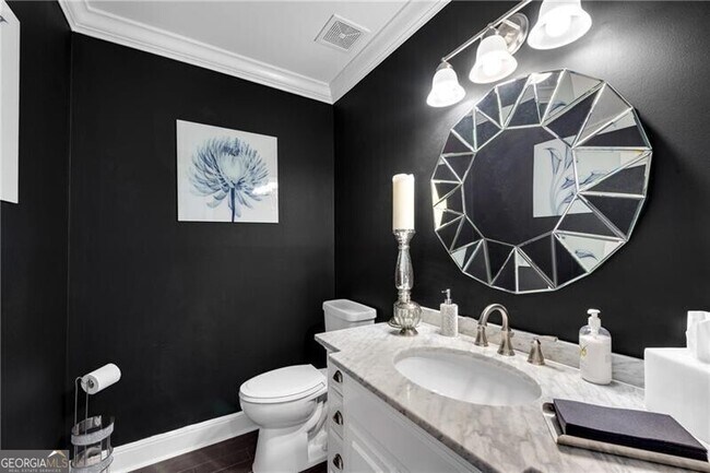 Building Photo - 54 Basswood Cir NE