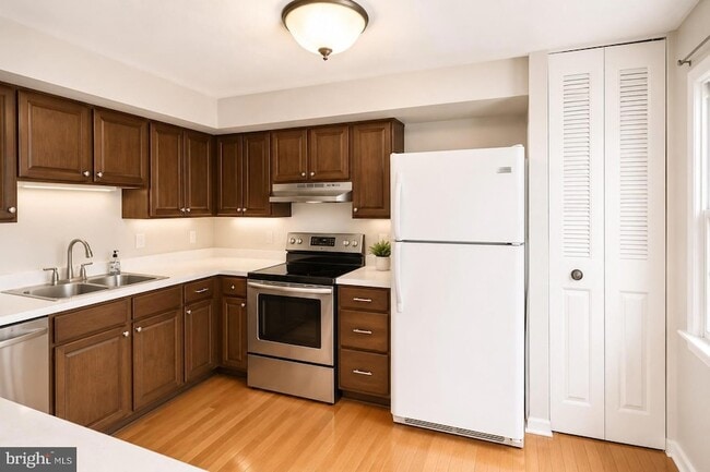 Building Photo - 17231 Epsilon Pl