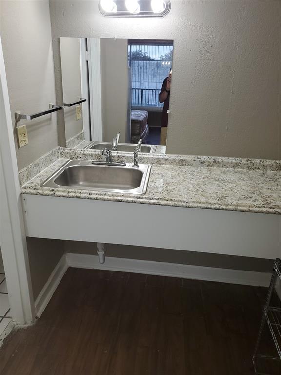 Building Photo - 7900 S Orange Blossom Trail