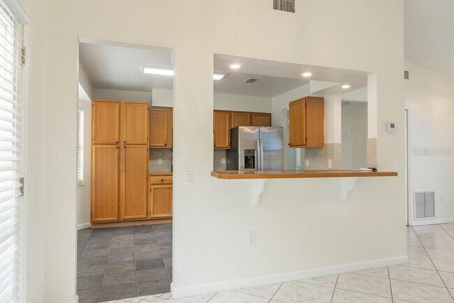 Building Photo - 2254 Matthew Cir