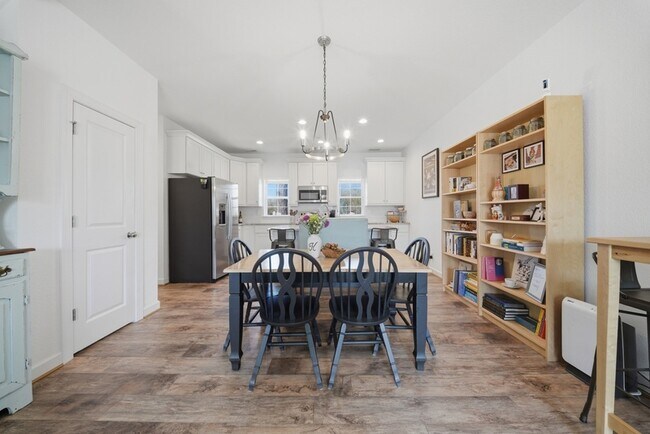 Building Photo - 4331 Pinter Ln