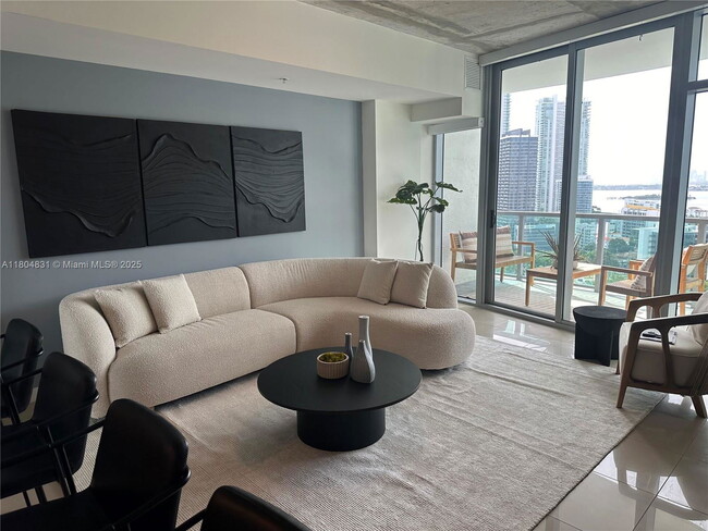 Building Photo - 3301 NE 1st Ave