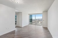 Building Photo - 401 Harrison St