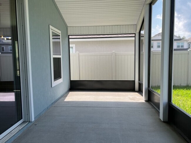 Building Photo - 4 bed/3 bath Beautiful Home with Amenities!