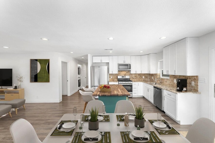 Building Photo - Light & modern Oak Cliff home by Martin Weiss Park