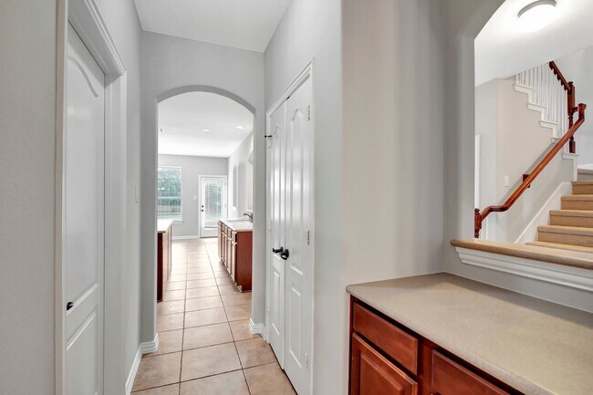 Building Photo - Stonebridge Ranch Beauty