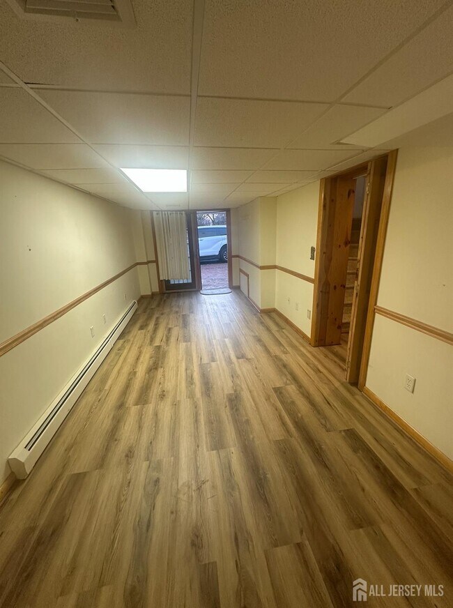 Building Photo - 42 Pershing Ave