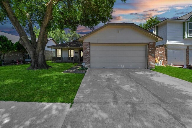 Building Photo - 11031 Kirkmead Dr