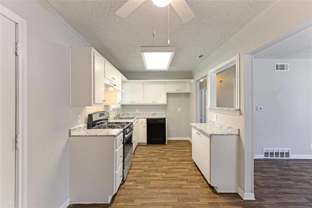 Building Photo - 4713 Laverda Dr